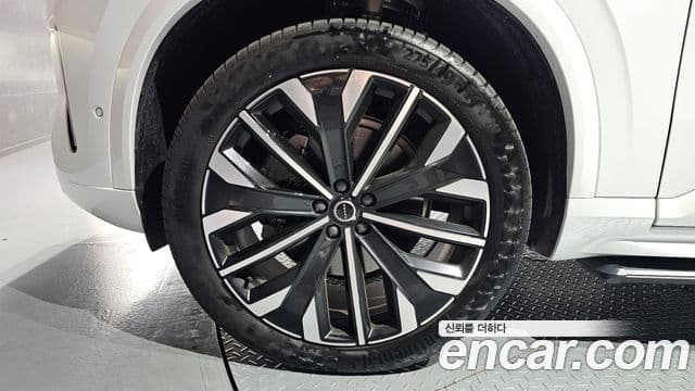 XC90 B6 Ultra Bright