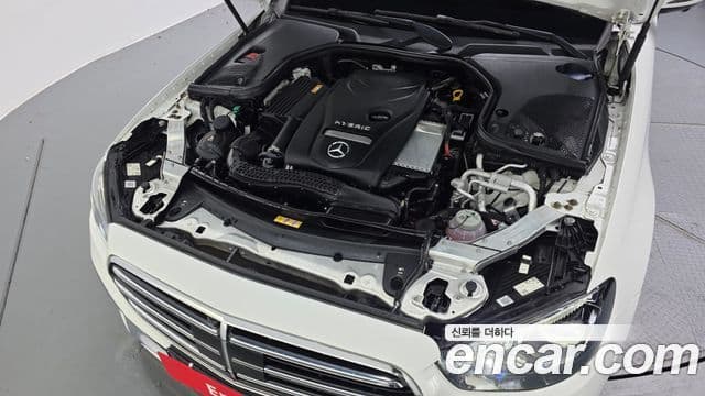 Clasa E E300e 4MATIC Exclusive