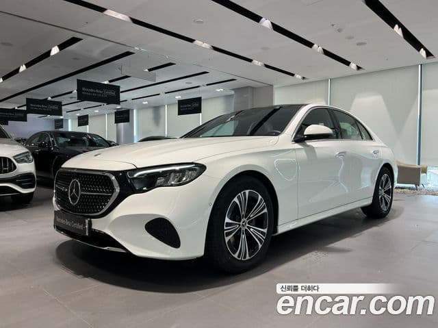 Clasa E E200 Avantgarde