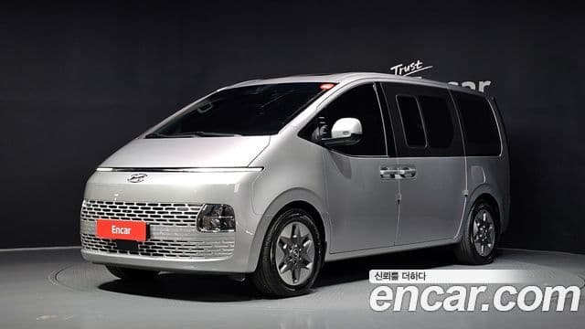 Staria L3.5 Tourer 11 locuri