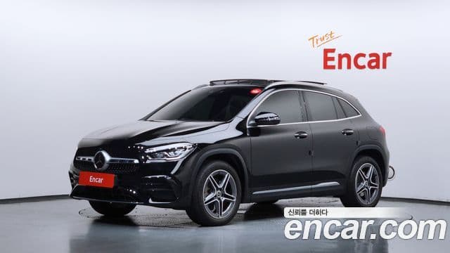 GLA- GLA250 4MATIC
