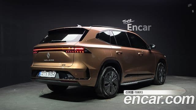 1.5 E-TECH Iconic 2WD