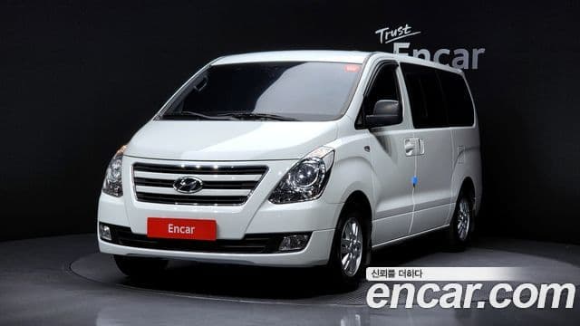 Grand Starex 12 locuri Wagon