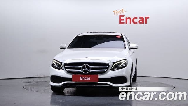 Clasa E E300 4MATIC Avantgarde