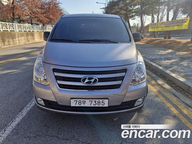Grand Starex 11 locuri Wagon