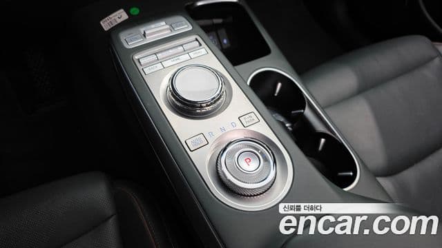 GV70 2.5T Benzină 2WD