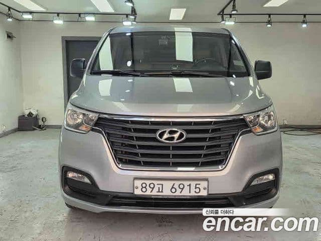 Grand Starex Van 5 locuri