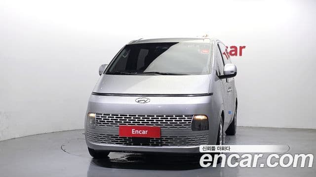 Staria Cargo 5 locuri