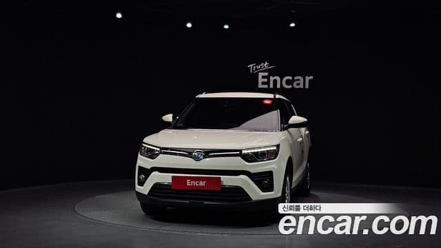 Very New Tivoli Benzină 1.5 2WD