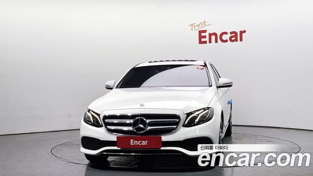 Clasa E E300 Avantgarde