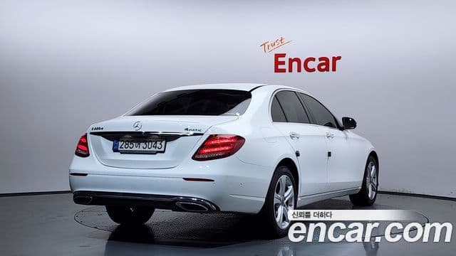 Clasa E E220d 4MATIC Avantgarde