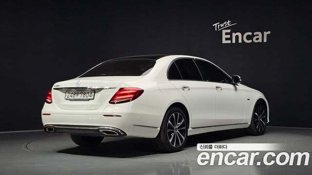 Clasa E E300e Exclusive