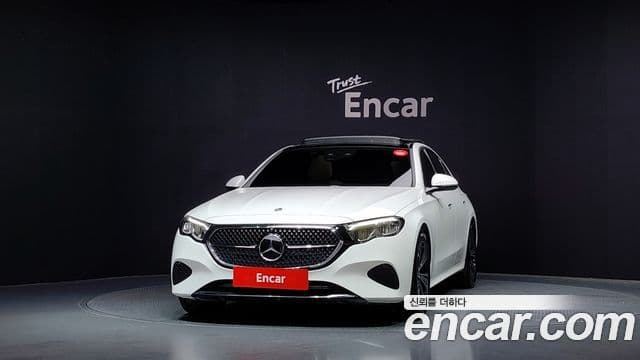 Clasa E E200 Avantgarde