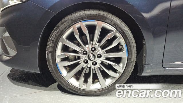 K7 Premier 2.5 GDI Noblesse
