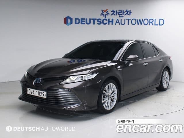 2.5 XLE Hybrid