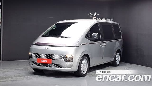 Staria 2WD Camper