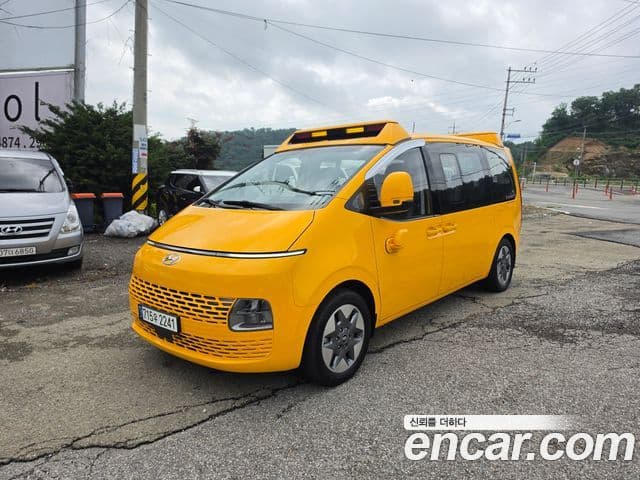 Staria L3.5 School Bus