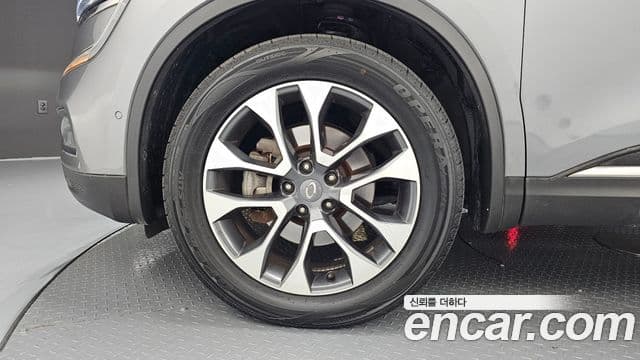 QM6 Motorină 2WD RE Signature