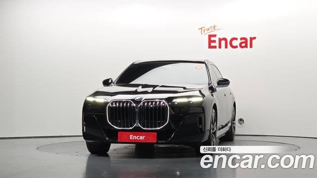 Seria 7 750e xDrive M Sport