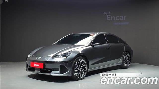 6 Long Range AWD