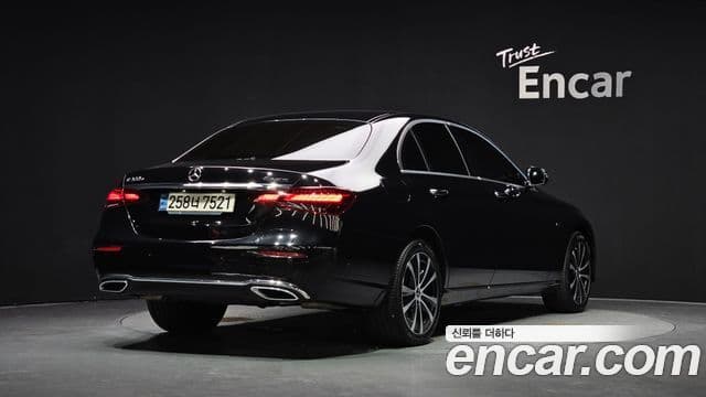 Clasa E E300e 4MATIC Exclusive