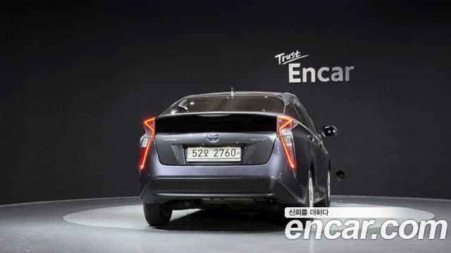 Prius 1.8 E