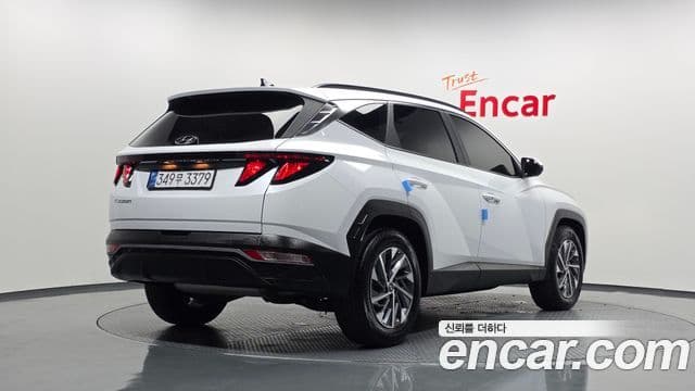 (NX4) Premium 2WD