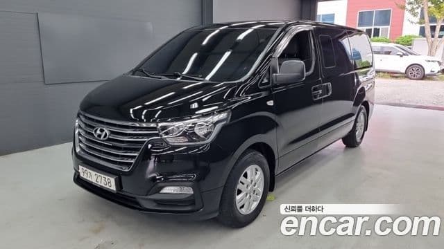 Grand Starex Van 5 locuri