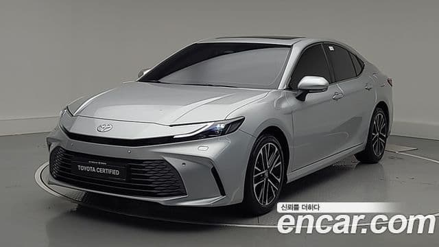 2.5 XLE Hybrid