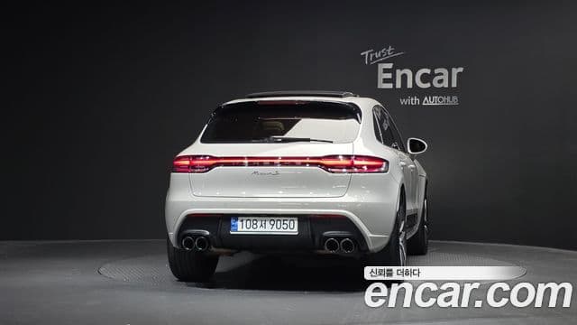 Macan 2.9 S
