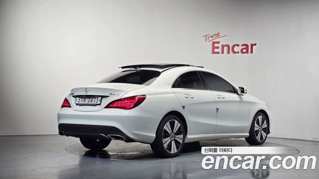 CLA- CLA250 4MATIC