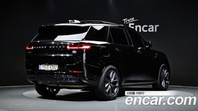 Range Rover Sport D300 HSE Dynamic
