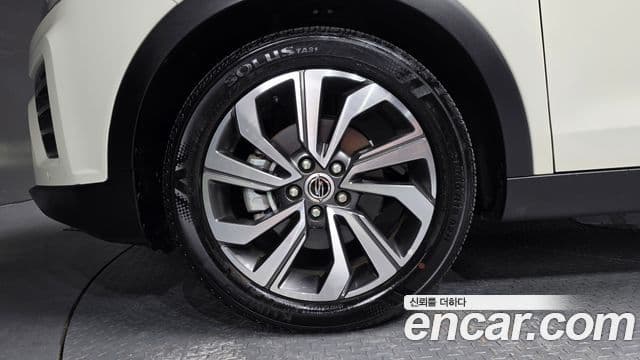 Very New Tivoli Benzină 1.5 2WD