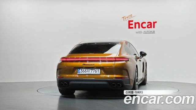(976) 2.9 AWD E-Hybrid