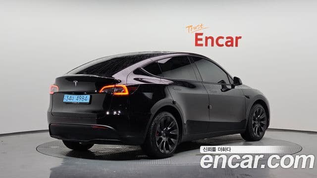 Y Long Range AWD