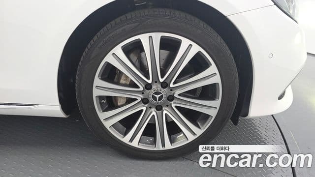 Clasa E E450 4MATIC Exclusive