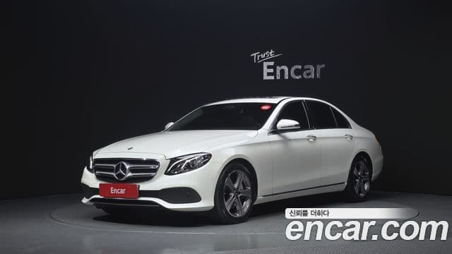 Clasa E E300 Avantgarde