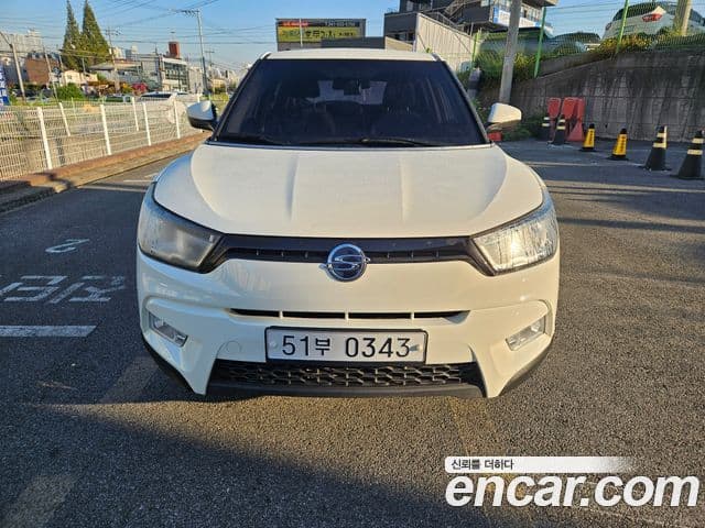 Tivoli LX 2WD