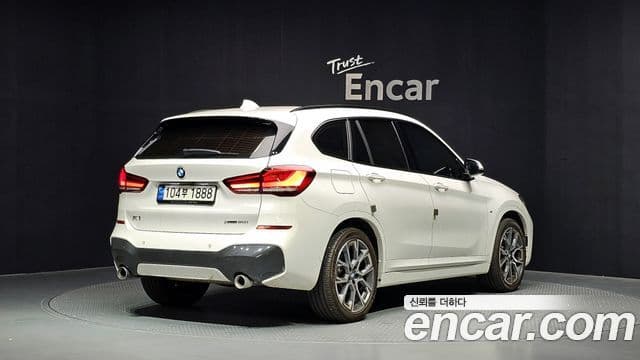 X1 xDrive 20i M Sport