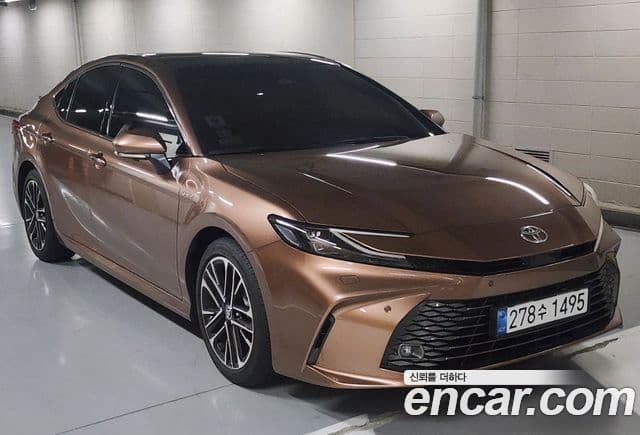 2.5 XLE Premium Hybrid