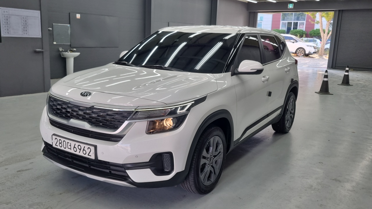 Seltos Benzină 1.6 Turbo 2WD