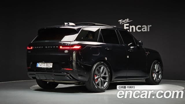 Range Rover Sport D300 HSE Dynamic