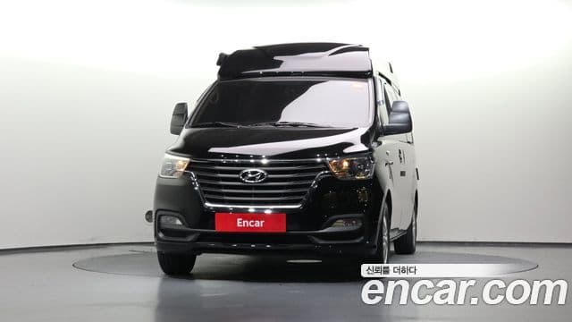 Grand Starex Camper