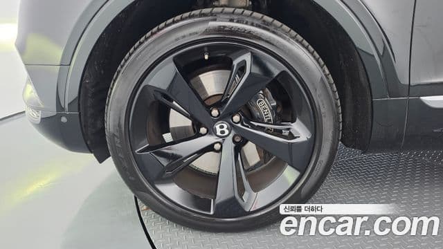 6.0 W12