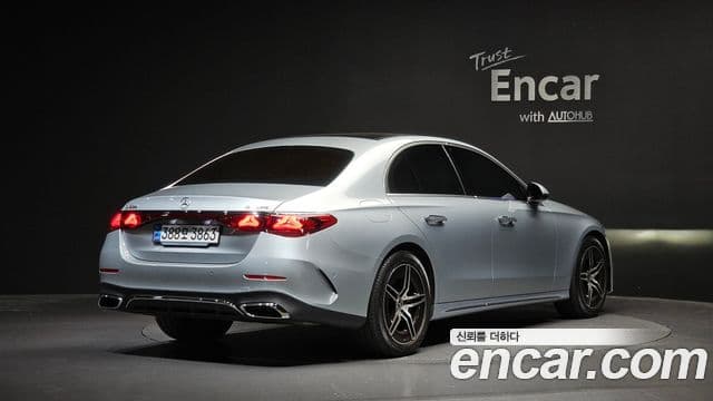 Clasa E E300 4MATIC AMG Line