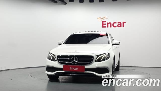 Clasa E E250 Avantgarde