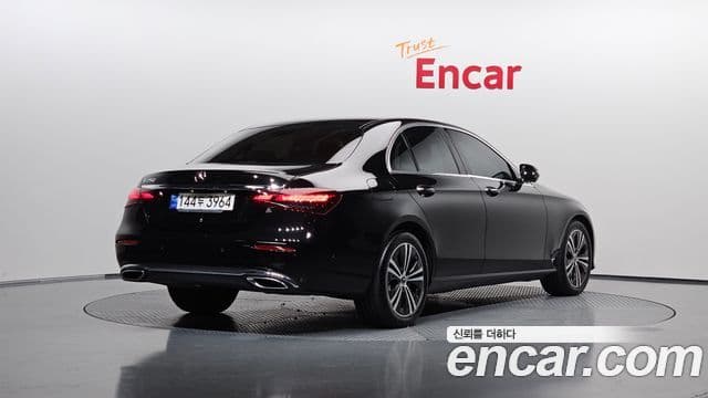 Clasa E E250 Avantgarde
