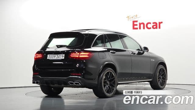 Clasa GLC AMG GLC63 4MATIC+