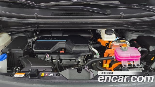 Staria HEV 1.6 Tourer 11 locuri