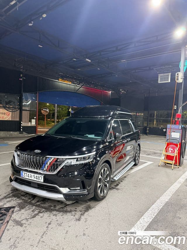 Carnival Motorină 9 locuri Hi-Limousine